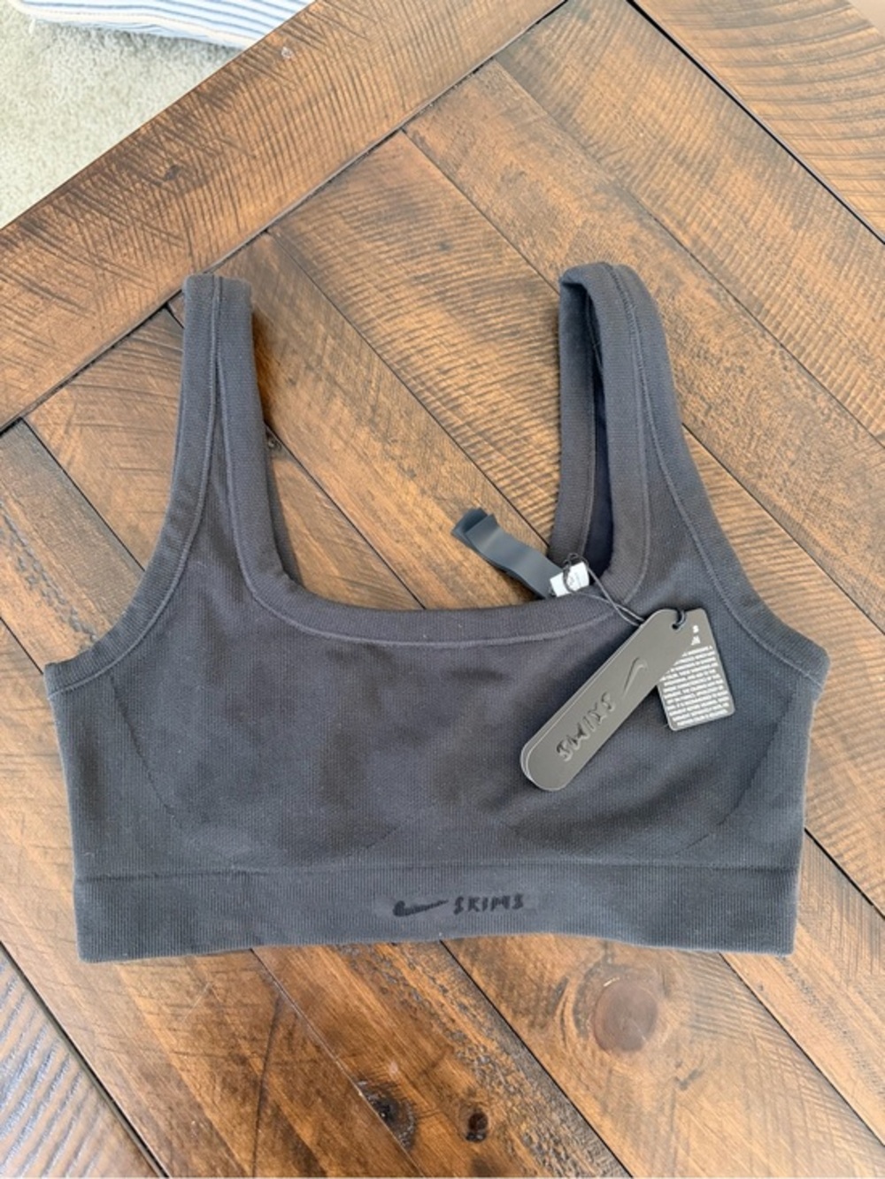 Skims Nike Vintage Seamless Scoop Bra - Picture 1 of 7